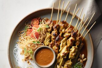 Savor Tradition: Authentic Singaporean Satay Bee Hoon Recipe